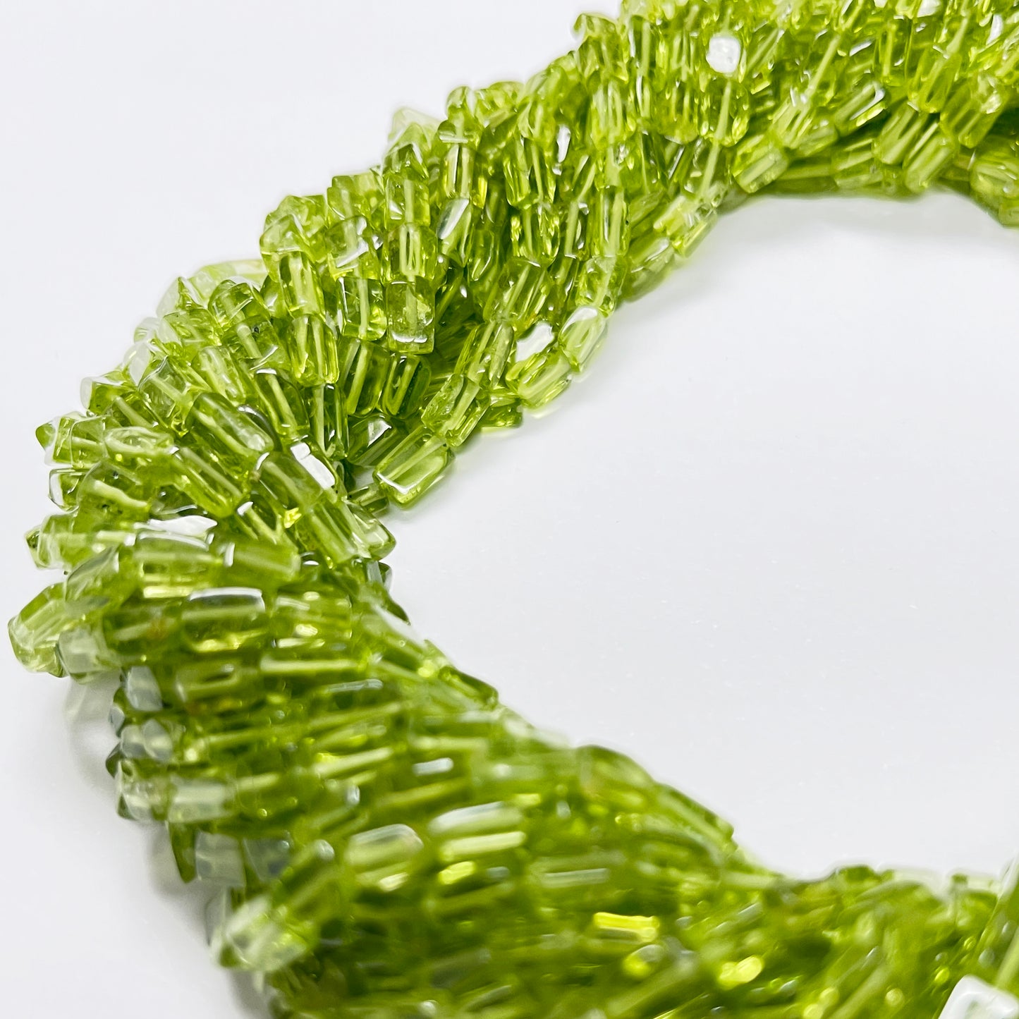3.5–4mm Square Peridot 14 inch 70 pcs/strand AAA High Quality