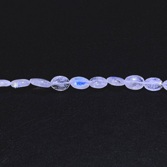 7–8mm x 8–13mm Oval Rainbow Moonstone 14 inch 43 pcs/strand