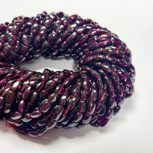 7–7.5mm x 5–5.5mm Smooth Oval Garnet 14 inch ~51 pcs/strand