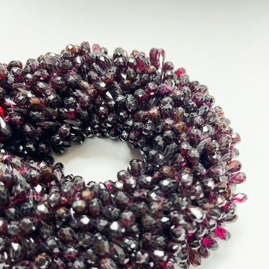 4–4.5mm x 8–9mm Faceted Garnet Drops 14 inch ~155 pcs/strand